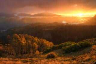 GOLDEN HOUR