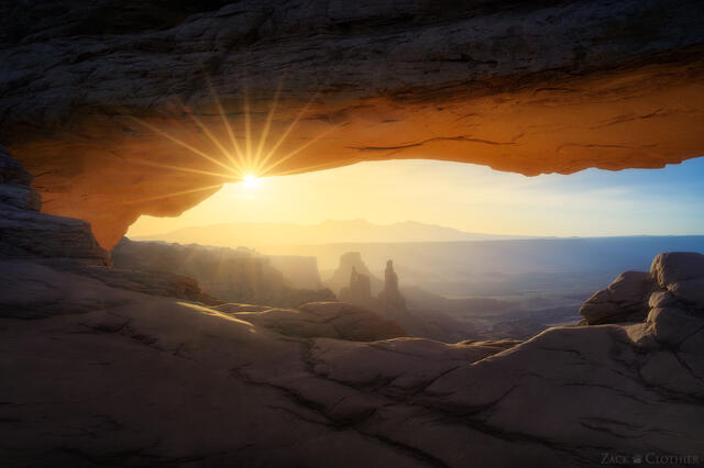 Mesa Arch at sunrise, Canyonlands National Park, Utah