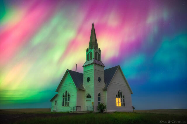 Spectacular auroras above a small church in rural eastern Washington